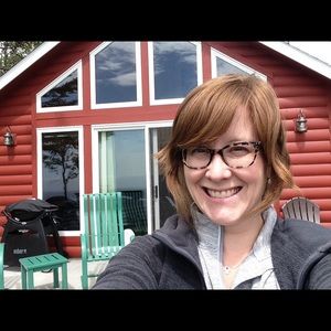 Meet your Posher, Ellen