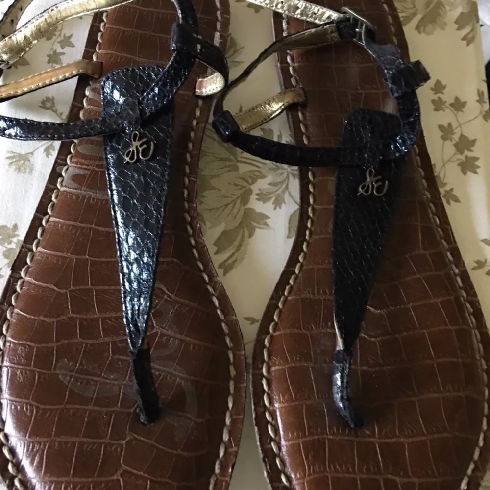 Black sandals