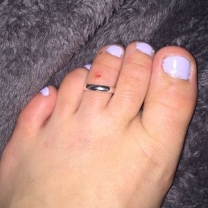 simple toe ring