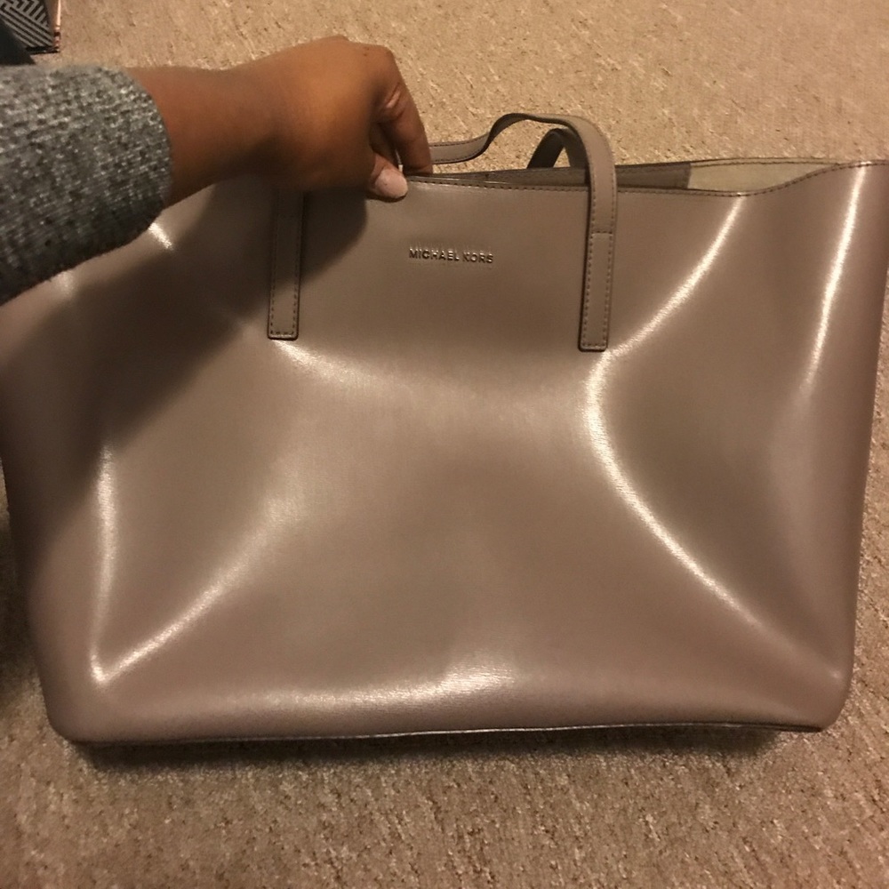 Michael Kors EMRY Large Leather Tote