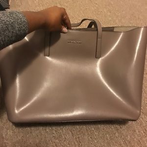 Michael Kors EMRY Large Leather Tote