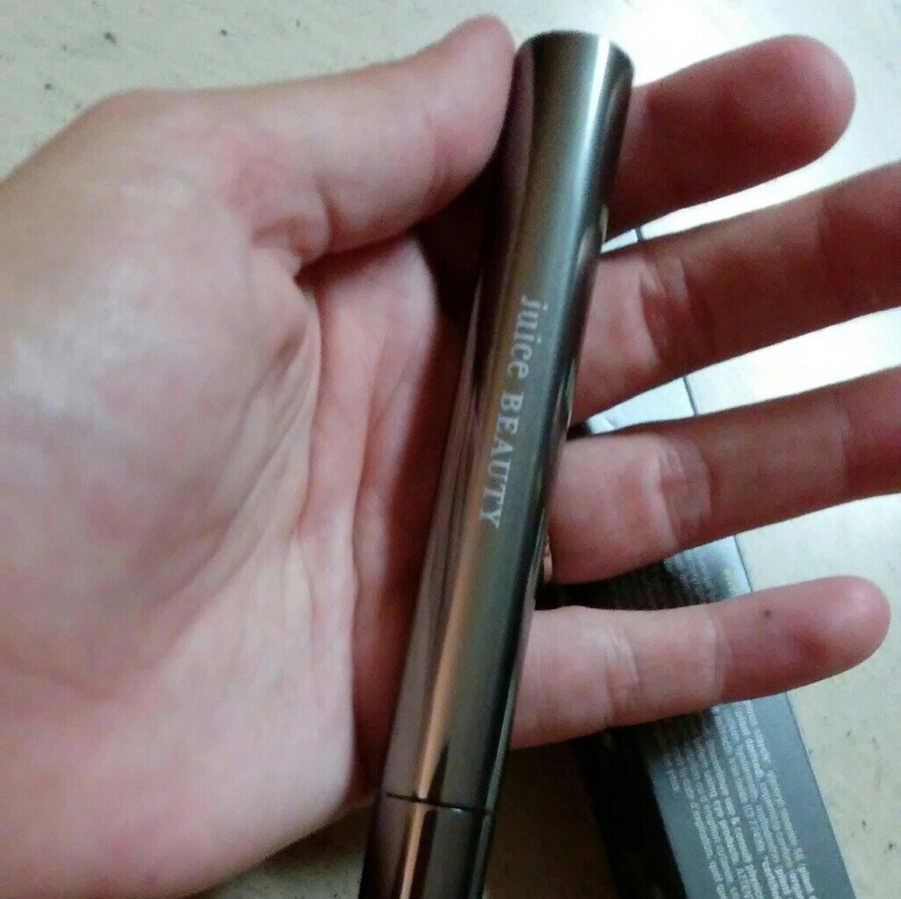 Juice Beauty PhytoPigments UltraNatural Mascara.