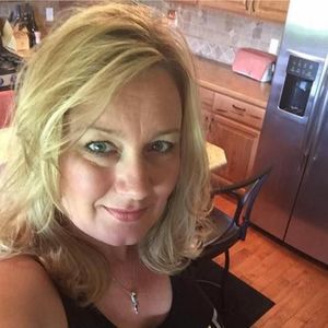 Meet your Posher, Christy