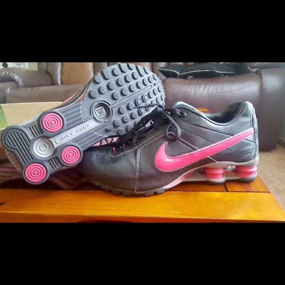 leather nike shox