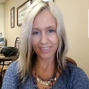 Meet your Posher, April