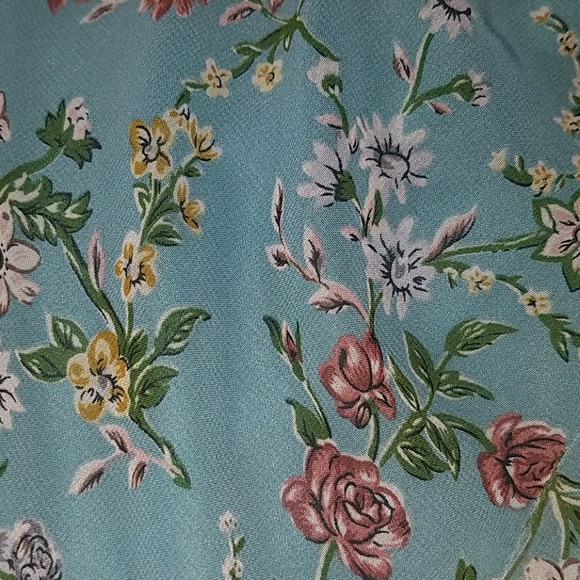 NWT FLORAL MAXI DRESS - Picture 3 of 4