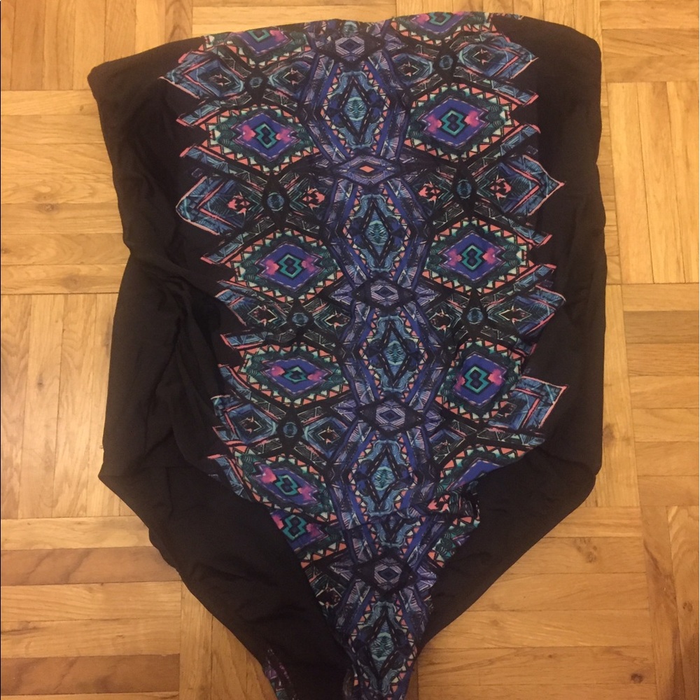 One piece Tube top bathing suit 👙