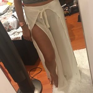 Tie at the waist with open side pants