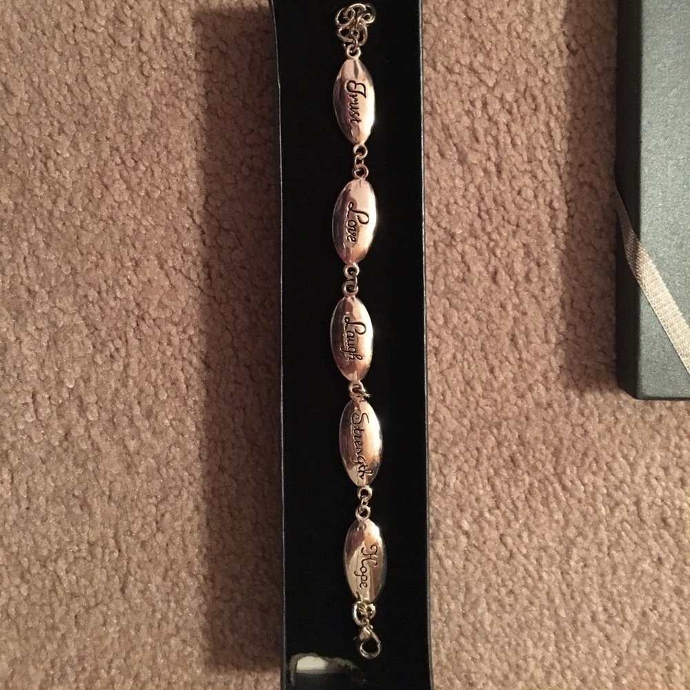 Bracelet NWOT