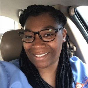 Meet your Posher, Latasha