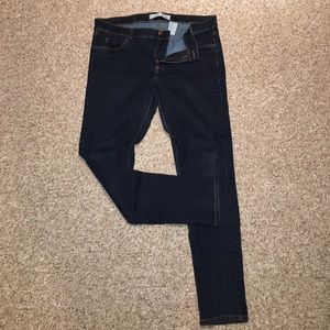 Simple skinny jeans!