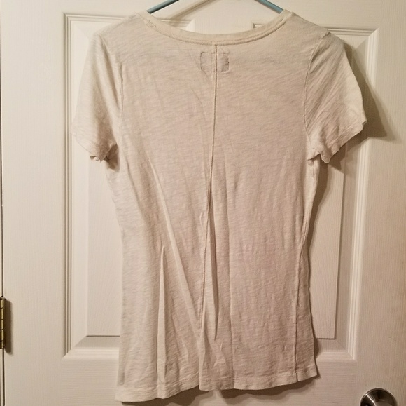 All we need is love V neck shirt - Picture 3 of 3