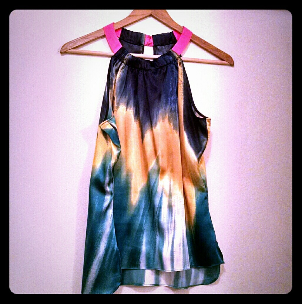 Multicolored Tahari sleeveless blouse