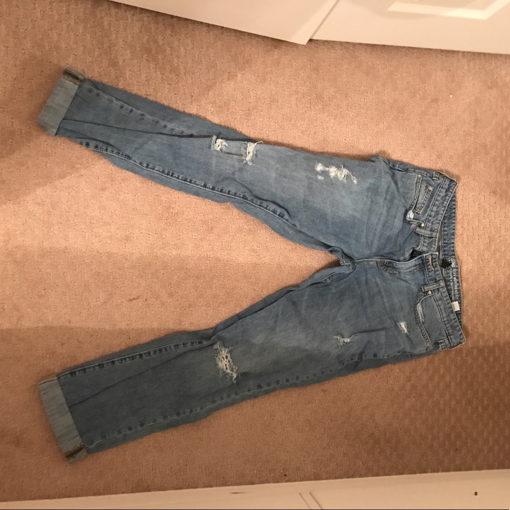 Distressed Boyfriend Jeans