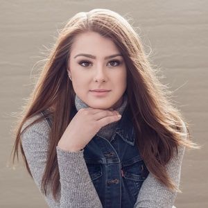 Meet your Posher, Gabrielle