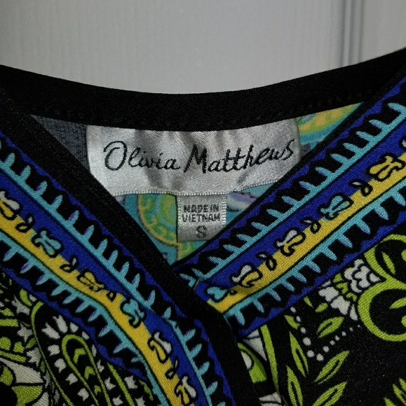 🛒🛒🛒CLOSET CLEAR OUT Fun patterned dress - Picture 3 of 3