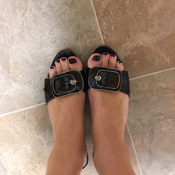 Black Bandolino buckled chunky heel - Picture 7 of 8