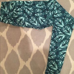 Lularoe OS Wolves Leggings