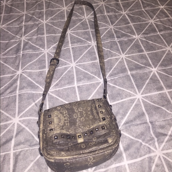 Jessica Simpson crocodile crossbody - Picture 1 of 6