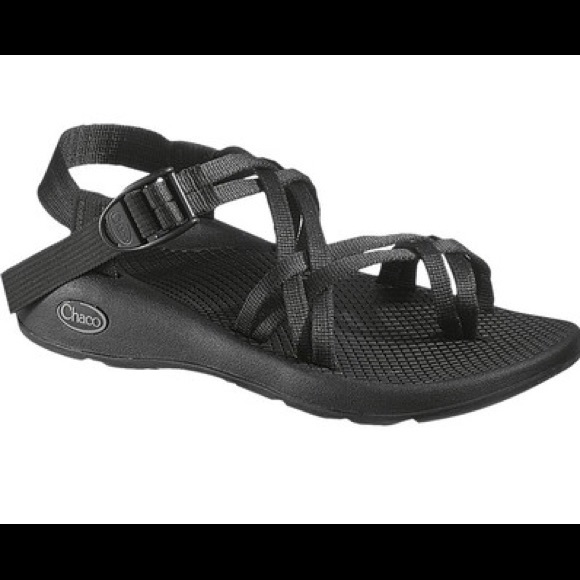 ISO chacos - Picture 1 of 1