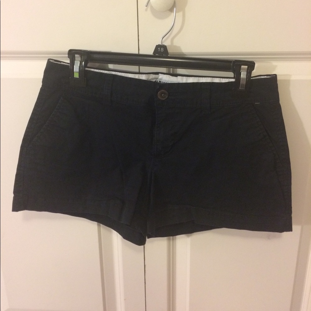 Old Navy black shorts