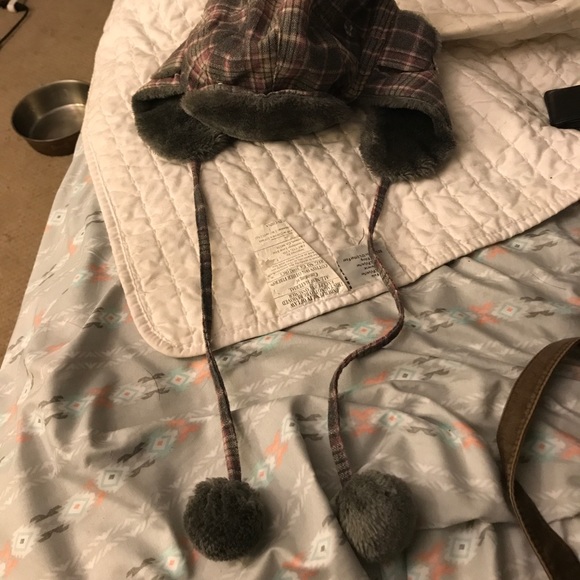 Winter hat - Picture 2 of 3