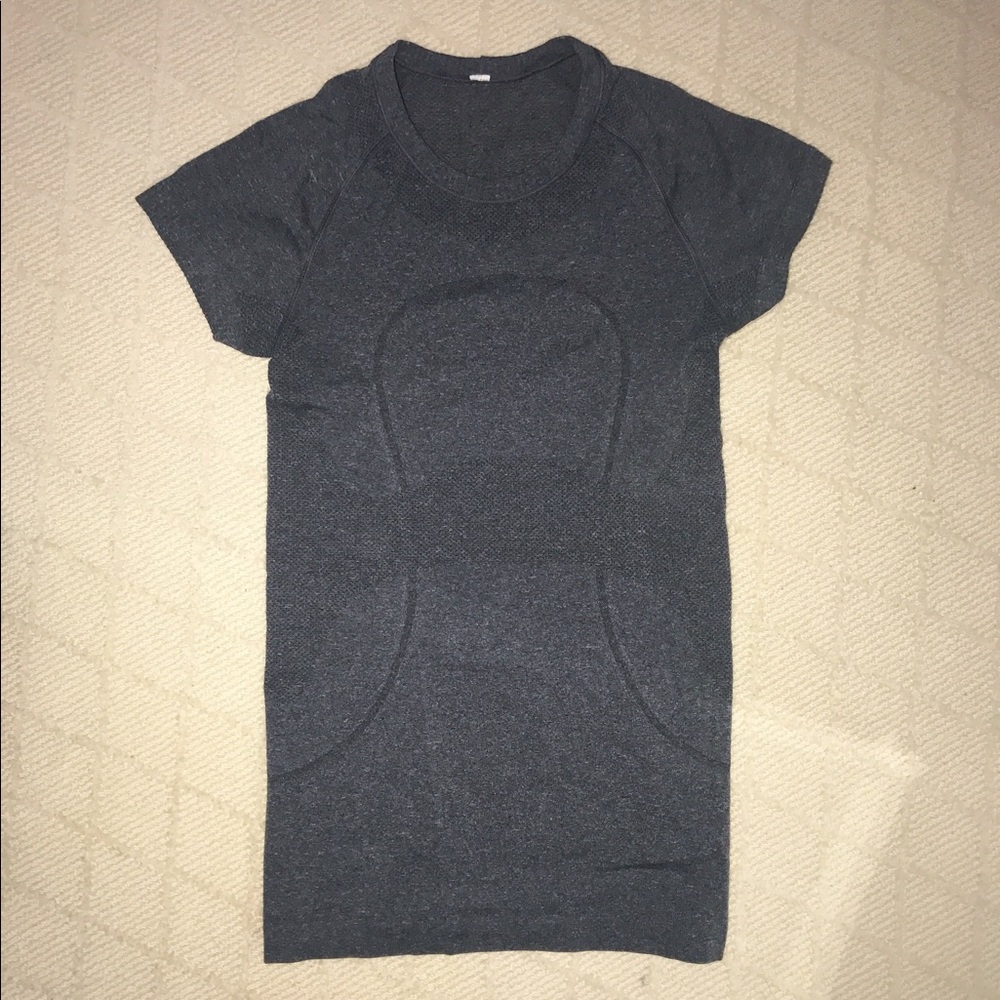 LuLu Lemon Athletic Top ; Swiftly Tech