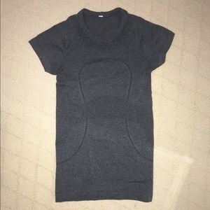 LuLu Lemon Athletic Top ; Swiftly Tech