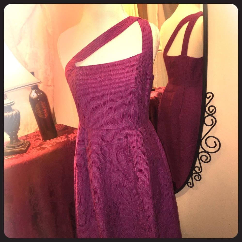 Nanette Lenore dress with unique straps. - Picture 2 of 5