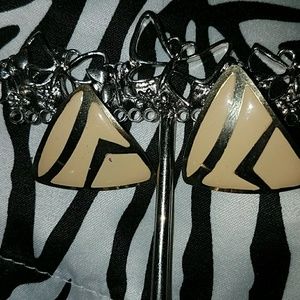 Vintage 1970 gold earrings