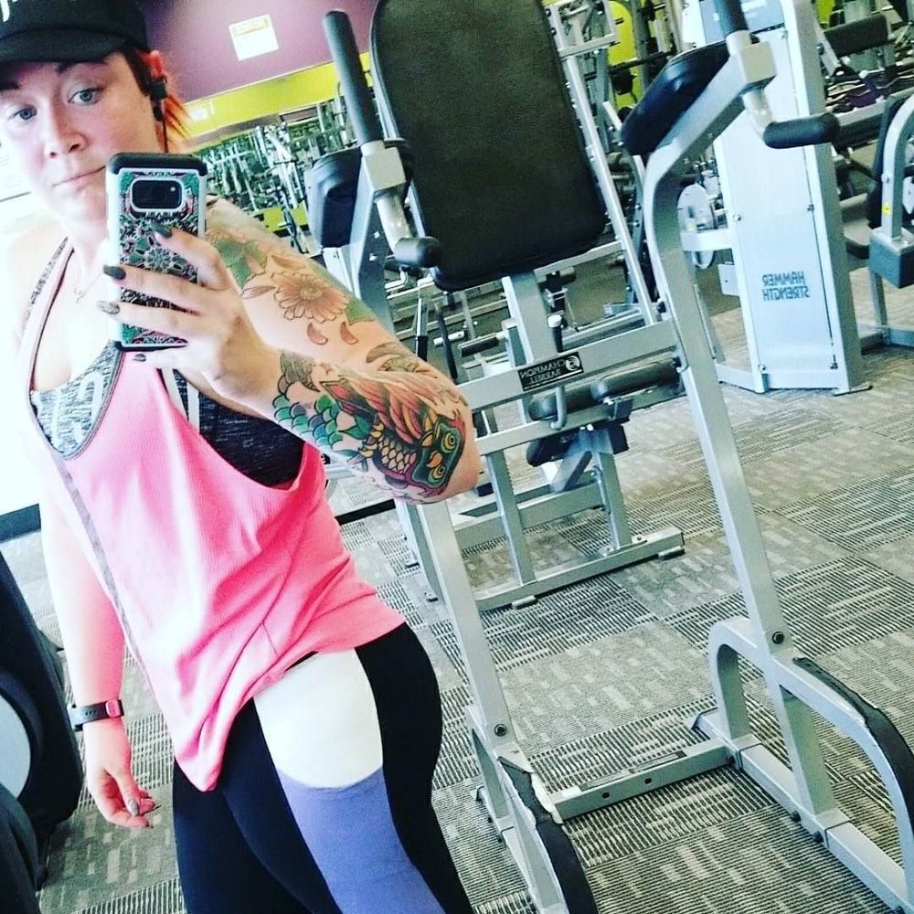 Meet your Posher, Halie