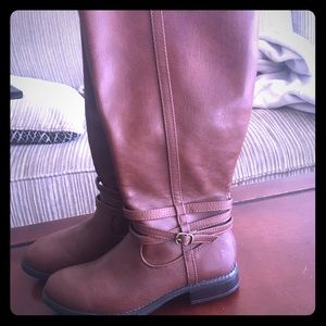 LAUREN CONRAD brown riding boots!