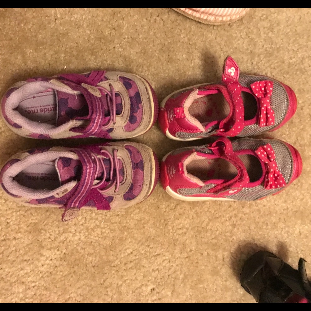 2 pair of stride rite shoes