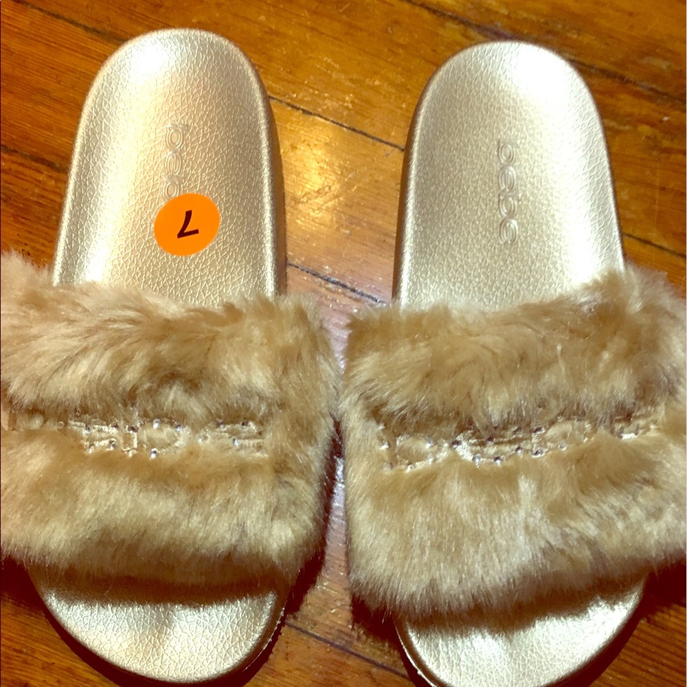 BEBE faux fur slides