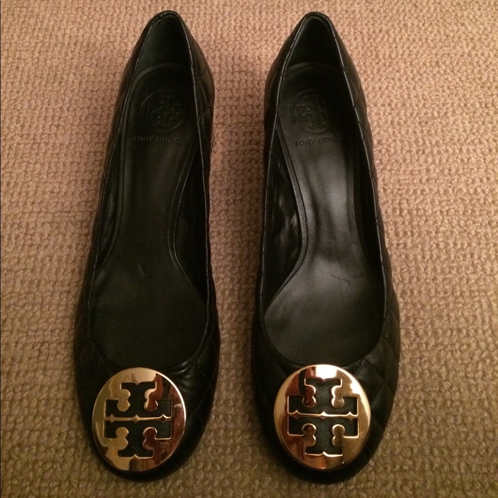 Tory Burch New Black Pump chunky heel . 7 1/2