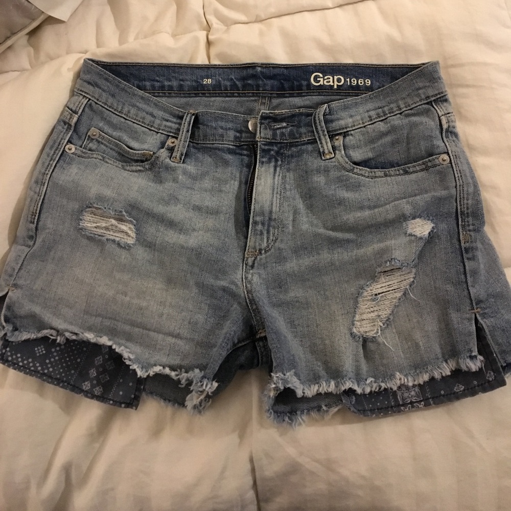 gap Jean shorts