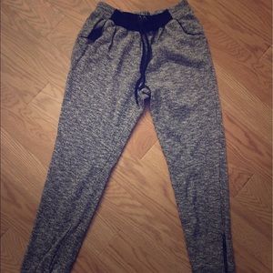 🕷ZIPPED SWEATS🕷