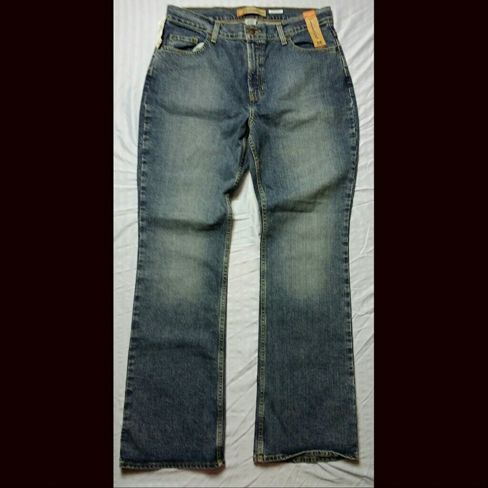 Old Navy Boot Cut Just Below Waist Jeans