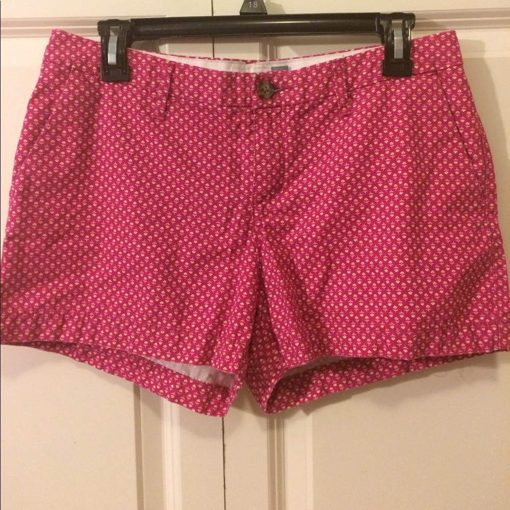 Old Navy pink shorts