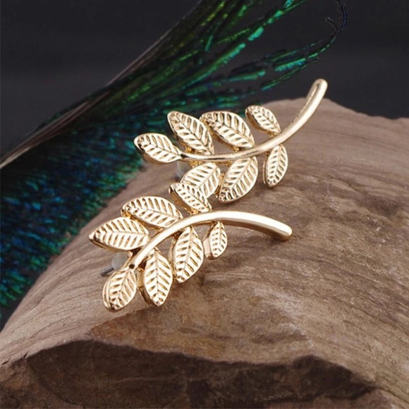 Leaf earrings - Picture 2 of 2