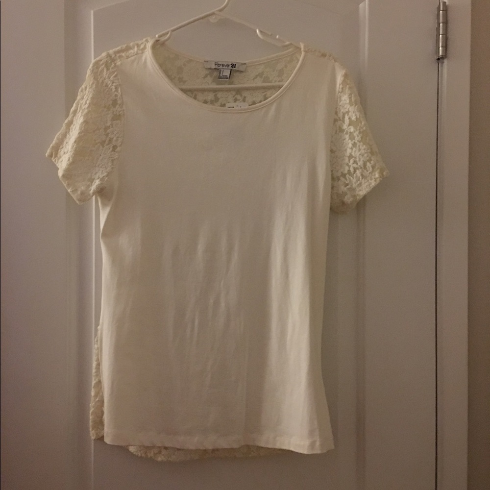 FOREVER 21 🌼Lace back top