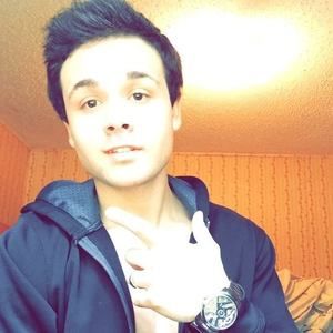 Meet your Posher, Cody