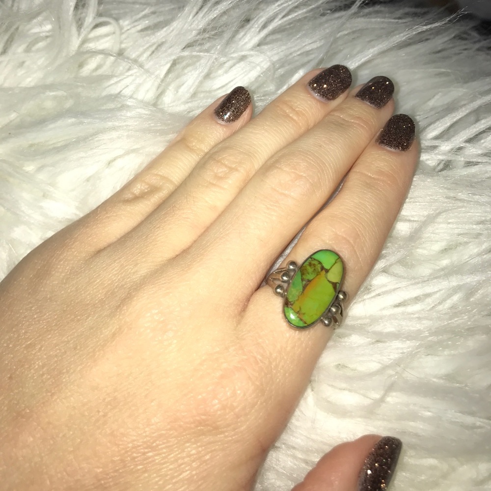 Women's ring
