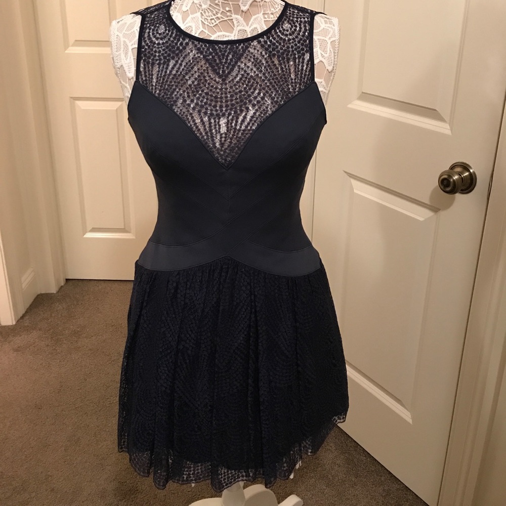 BCBG MazAria Petites
