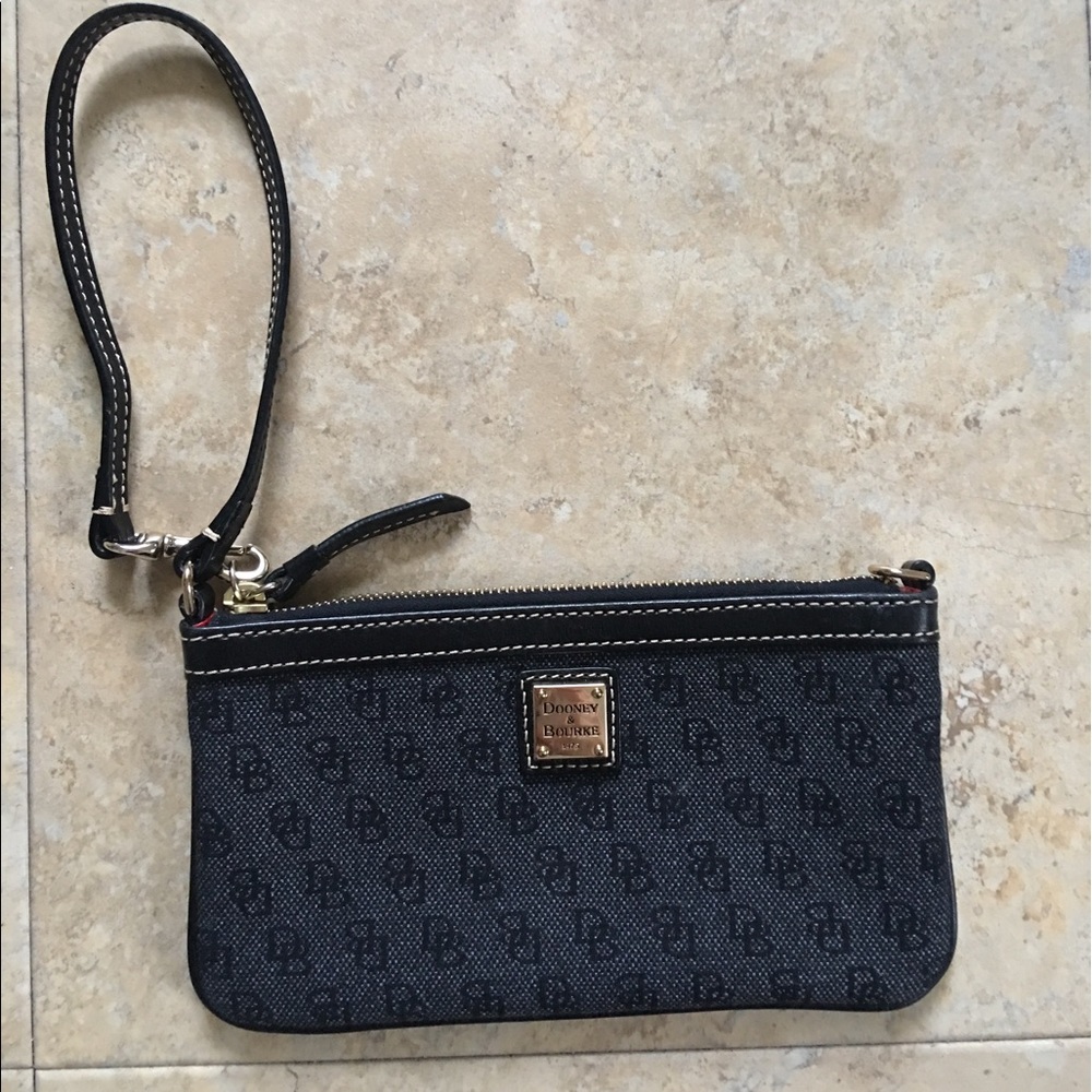 Dooney & Bourke Large Slim Wristlet, Women's Black