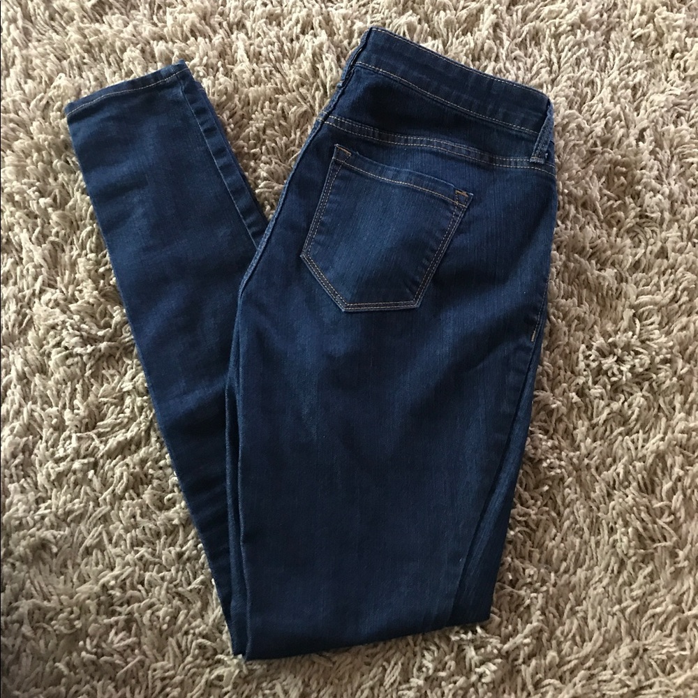 Old Navy Super Skinny maternity Jeans