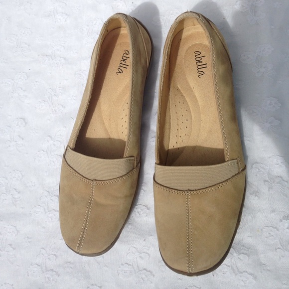 Abella Shoes Abella Joya Nubuck Flats Poshmark