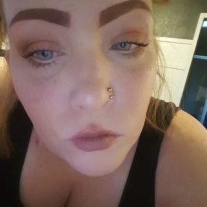 Meet your Posher, Brittney