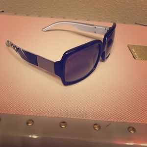 Burberry sunglasses