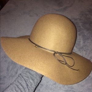 Floppy Hat